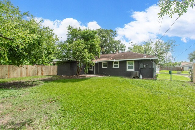 802 Mobile Dr, Pasadena, TX 77506 - photo 17