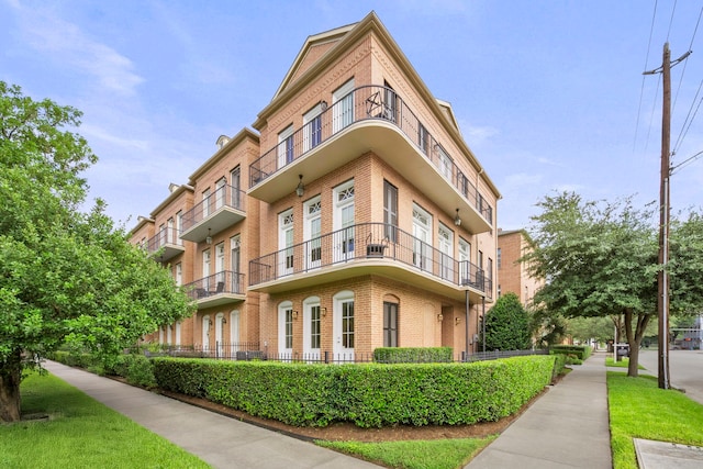 1801 Ashland St, Houston, TX 77008 - view of building exterior