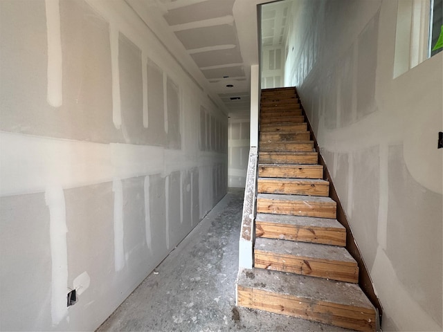 5107 Ave J, Houston, TX 77011 - stairway with concrete floors