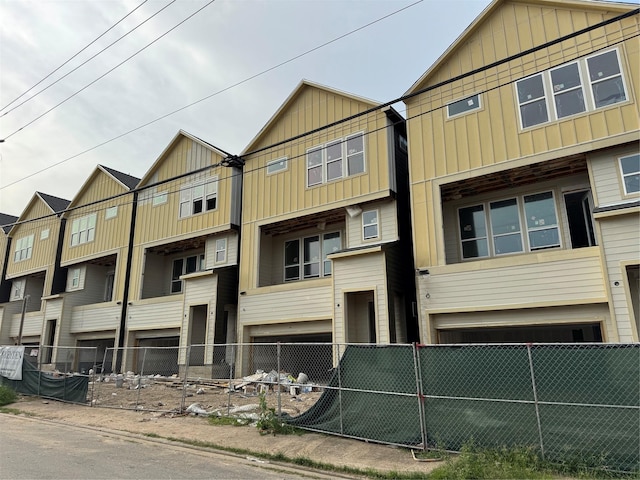 5107 Ave J, Houston, TX 77011 - view of front of house featuring board and batten siding
