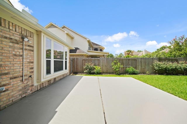 4802 N Pine Brook Way, Houston, TX 77059 - fenced backyard featuring a patio