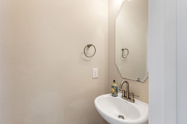 20314 Tarpon Bay Ln, Cypress, TX 77433 - bathroom with a sink