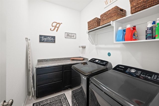 3447 Warwick River Trl, Kingwood, TX 77365 - washroom with washing machine and clothes dryer