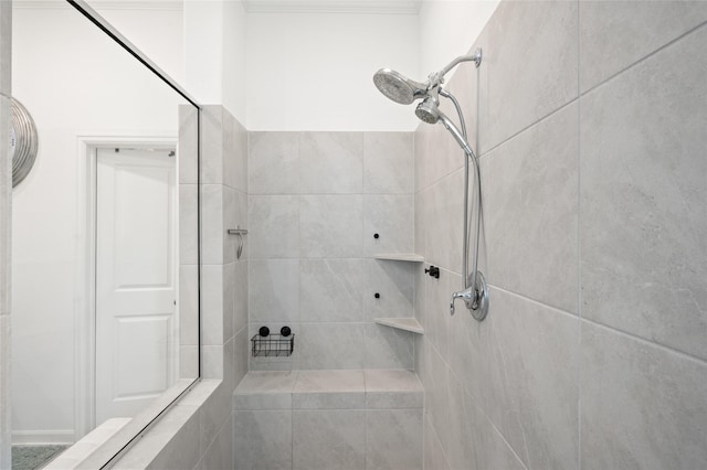 3447 Warwick River Trl, Kingwood, TX 77365 - full bath with tiled shower and ornamental molding