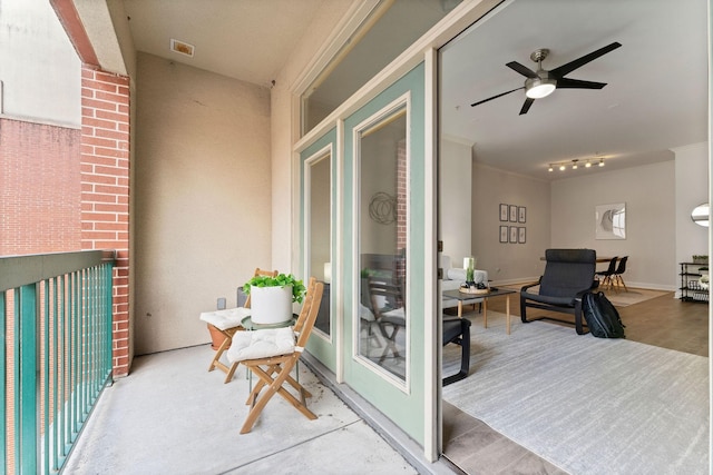 300 St Joseph Pkwy Unit 319, Houston, TX 77002 - balcony with ceiling fan