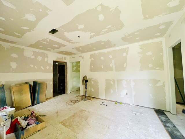 911 Parkway St, Baytown, TX 77520 - photo 4