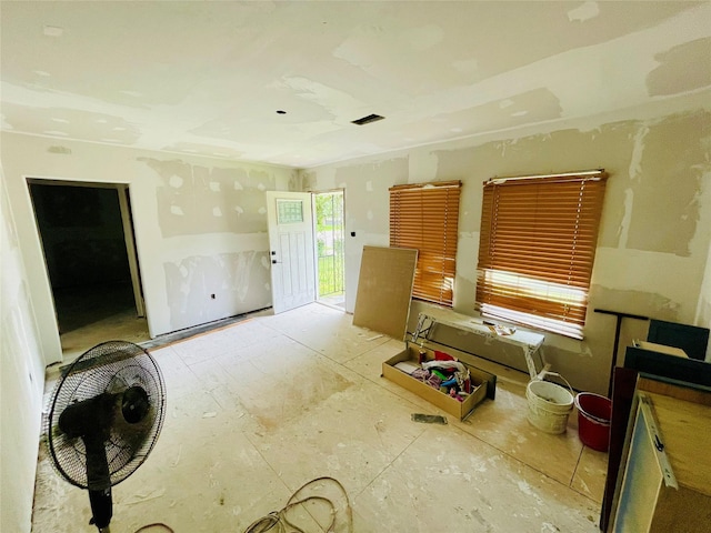 911 Parkway St, Baytown, TX 77520 - photo 5