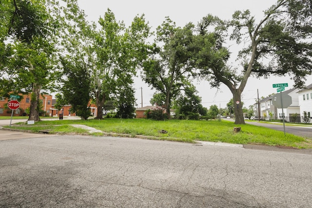 7819 N Main St, Houston, TX 77022