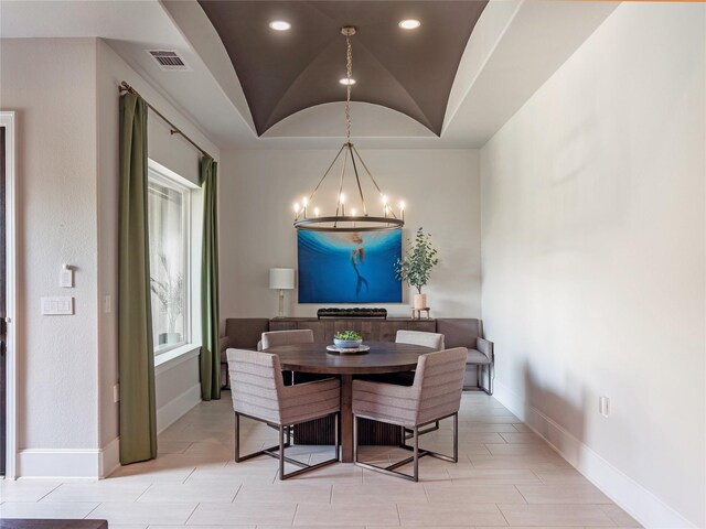 18114 Rainwater Creek Ln, Cypress, TX 77433 - dining room with a chandelier, vaulted ceiling, and recessed lighting