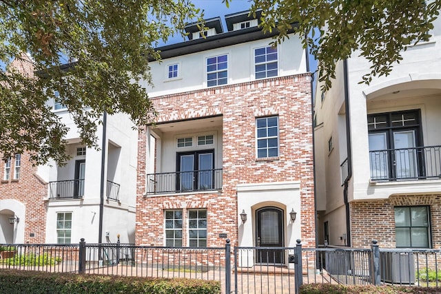 9443 Fannin St, Houston, TX 77045 - photo 2