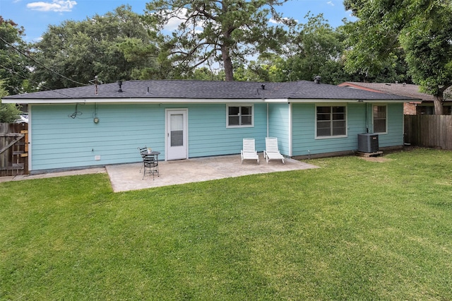 2801 John St, La Marque, TX 77568 - back of property with a patio area
