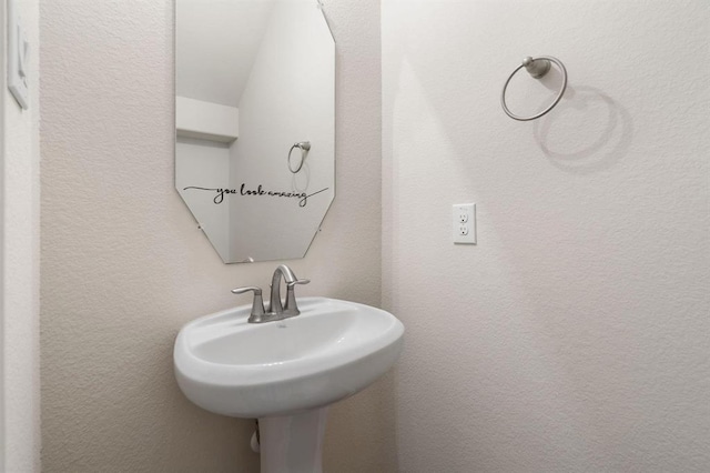 24727 Lake Basin Ct, Katy, TX 77493 - bathroom featuring a sink