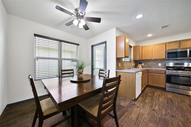 16771 N Rail Dr, Conroe, TX 77385 - photo 7
