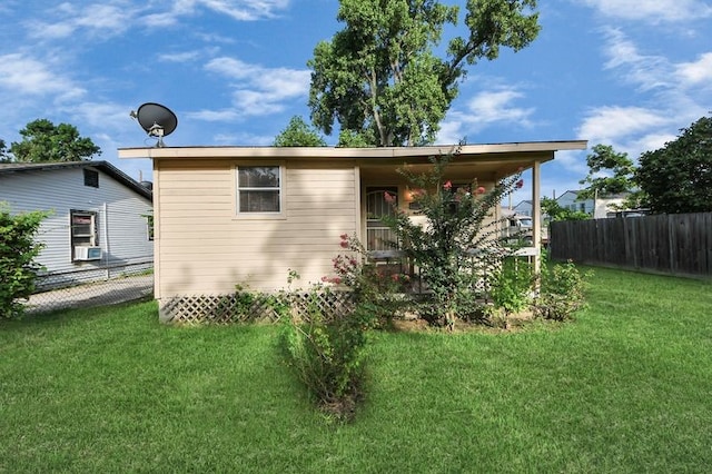6821 Haight St, Houston, TX 77028 - view of home's exterior