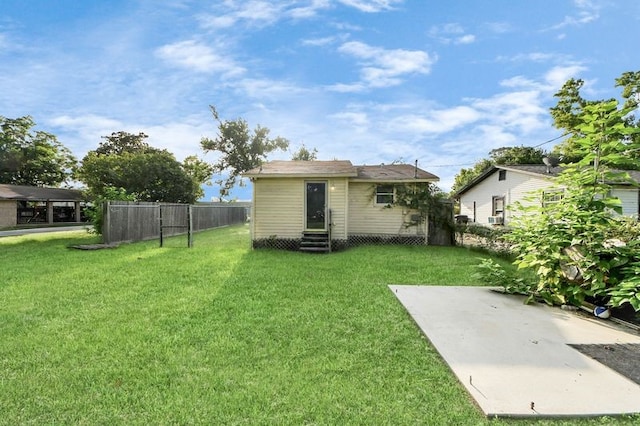6821 Haight St, Houston, TX 77028 - rear view of house with entry steps