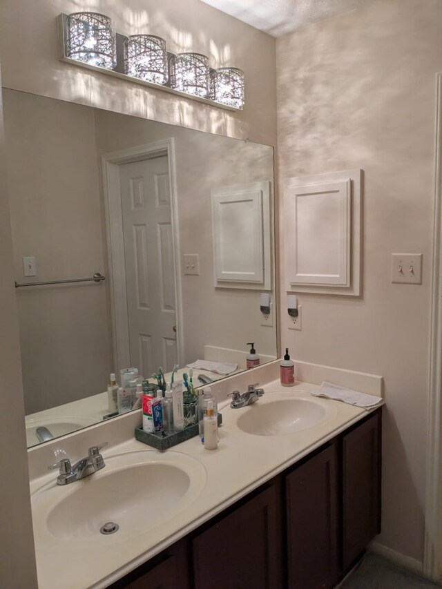 815 Lakespur Dr, Sugar Land, TX 77479 - photo 9
