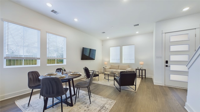 8302 Springwood Canyon Ln, Houston, TX 77055 - dining area featuring wood finished floors and recessed lighting