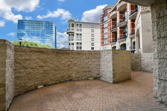 5005 Hidalgo St Unit 210, Houston, TX 77056 - view of patio