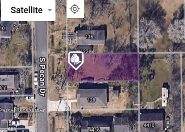 122 S Pecan Dr, Texas City, TX 77591