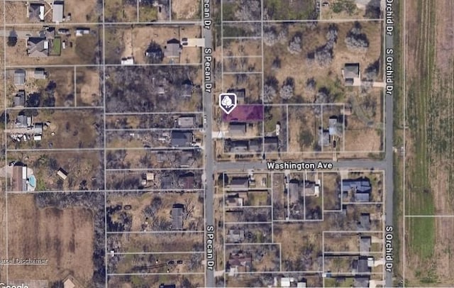 122 S Pecan Dr, Texas City, TX 77591