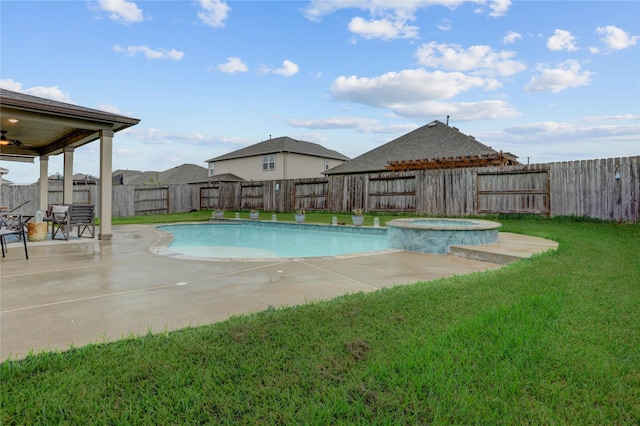 3905 Chartham Ln, Pearland, TX 77584 - view of swimming pool featuring a fenced backyard, a patio, a pool with connected hot tub, and ceiling fan