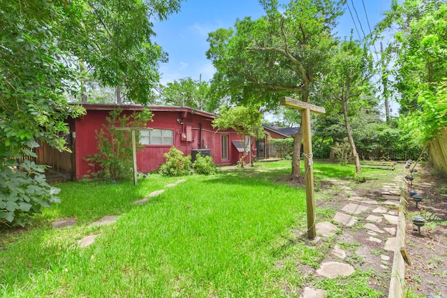 1202 Fay Rd, Kemah, TX 77565 - view of yard