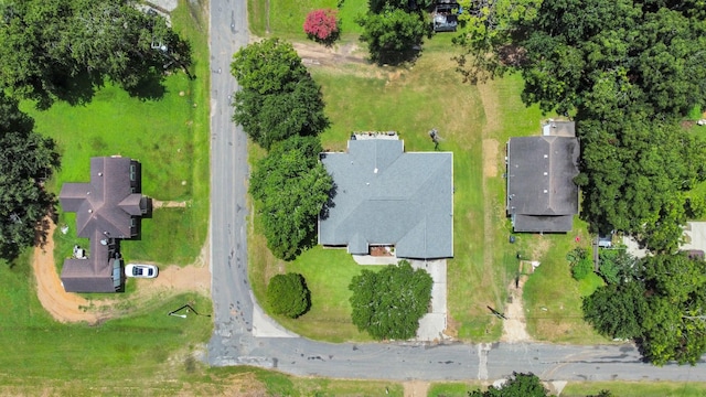 1020 E Hillje St, El Campo, TX 77437 - photo 3