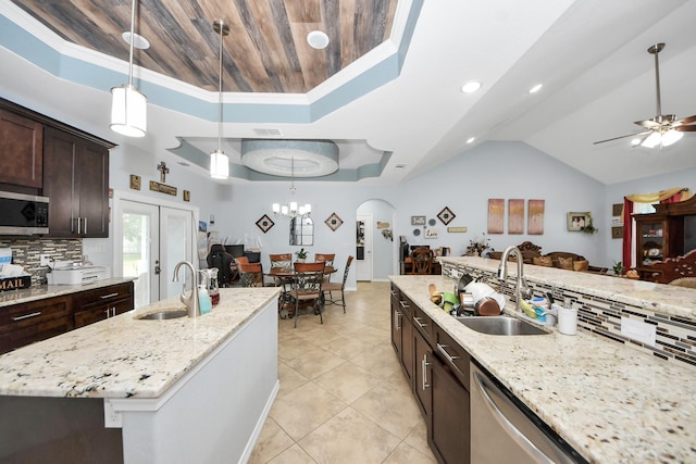 1020 E Hillje St, El Campo, TX 77437 - photo 15