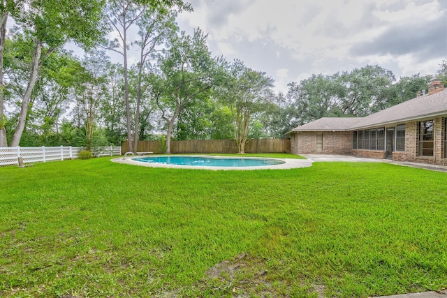 1211 Tall Pines Dr, Friendswood, TX 77546 - view of fenced backyard