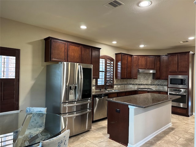 13412 Great Creek Dr, Pearland, TX 77584 - photo 4