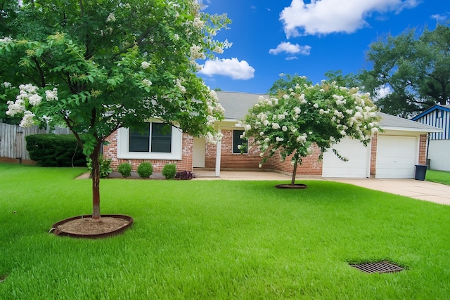 3903 Dolphin Ln, La Porte, TX 77571 - photo 1