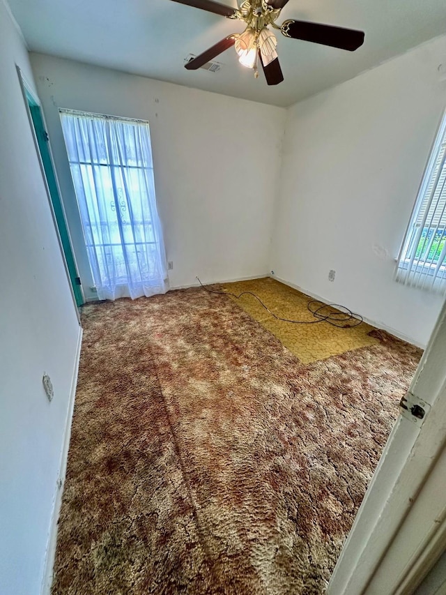 6206 Antha St, Houston, TX 77016 - empty room featuring carpet and a ceiling fan