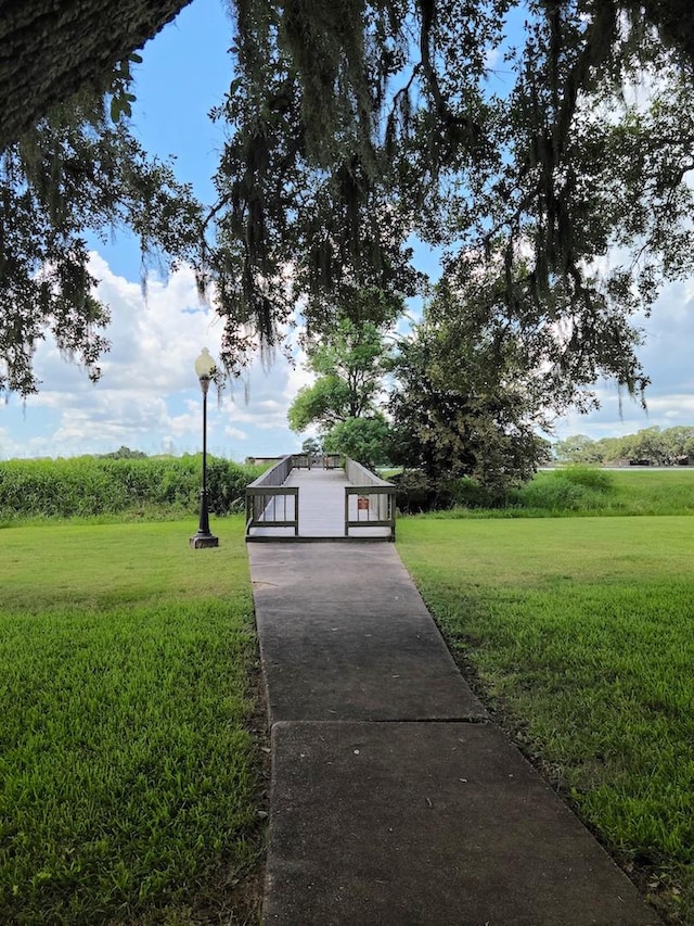 382 Pony Trl, Angleton, TX 77515