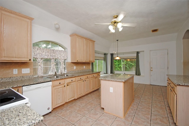 90 S Dreamweaver Cir, The Woodlands, TX 77380 - photo 3