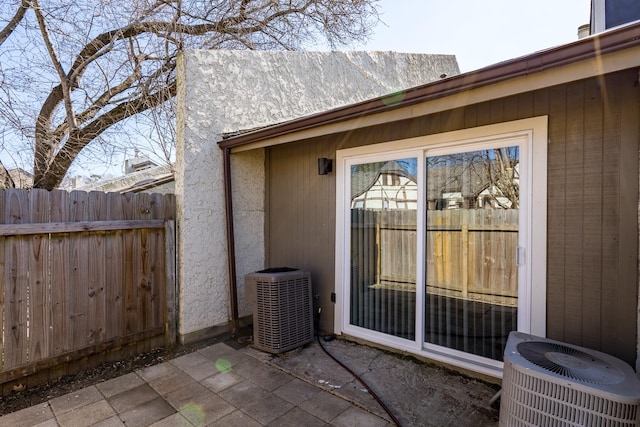 12239 Glenview Dr, Montgomery, TX 77356 - view of patio / terrace