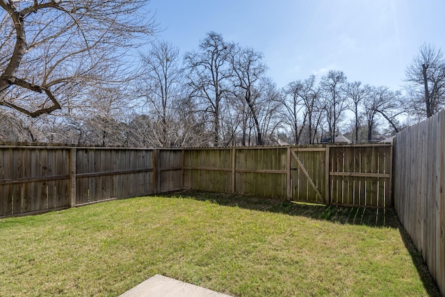 12239 Glenview Dr, Montgomery, TX 77356 - fenced backyard with a gate