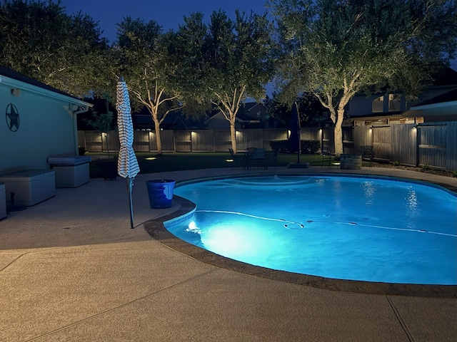 2006 Scarlet Trail Ct, Katy, TX 77494 - view of swimming pool with a patio and a fenced backyard