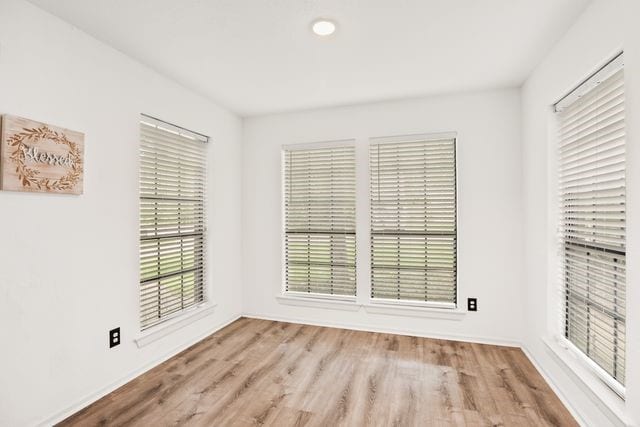 4 N White Pebble Ct, The Woodlands, TX 77380 - photo 17