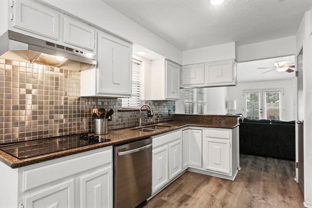 4 N White Pebble Ct, The Woodlands, TX 77380 - photo 11