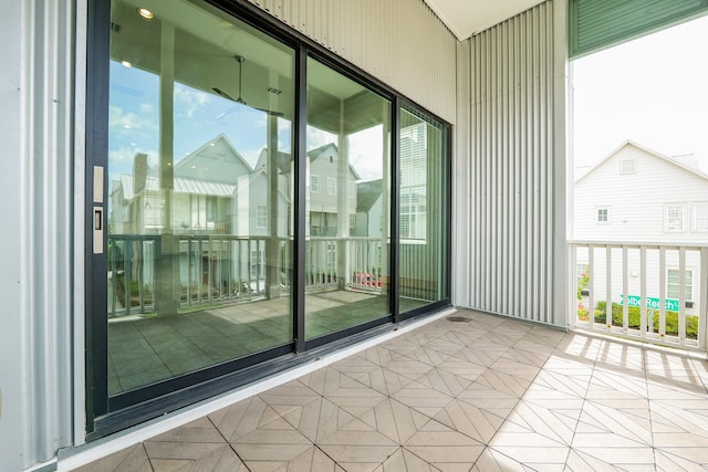 8682 Green Kolbe Ln, Houston, TX 77080 - view of balcony