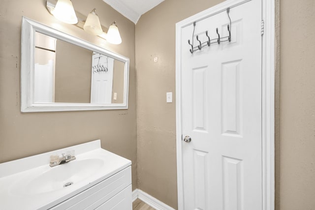 11877 Algonquin Dr, Houston, TX 77089 - bathroom with vanity