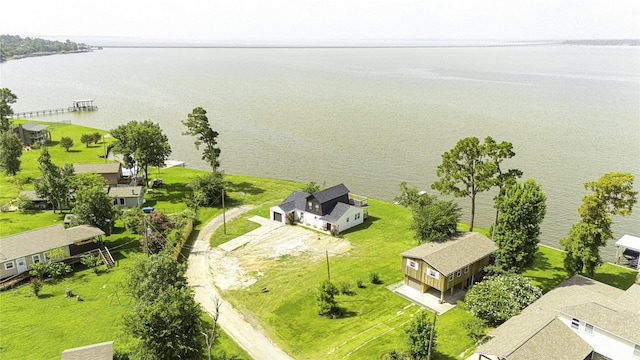 810 W Cattle Dr, Onalaska, TX 77360 - bird's eye view of a large body of water