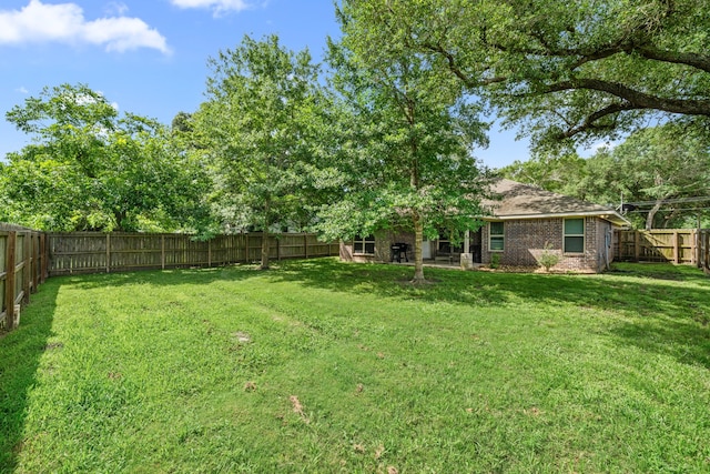6112 Guyler St, Wallis, TX 77485 - view of fenced backyard