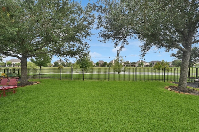 8227 Clover Leaf Dr, Rosenberg, TX 77469 - photo 2