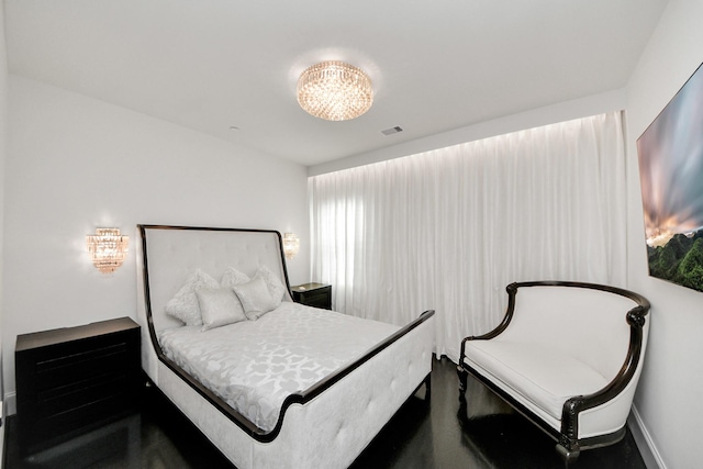 3711 Somerset Commons Ln, Houston, TX 77055 - bedroom with baseboards