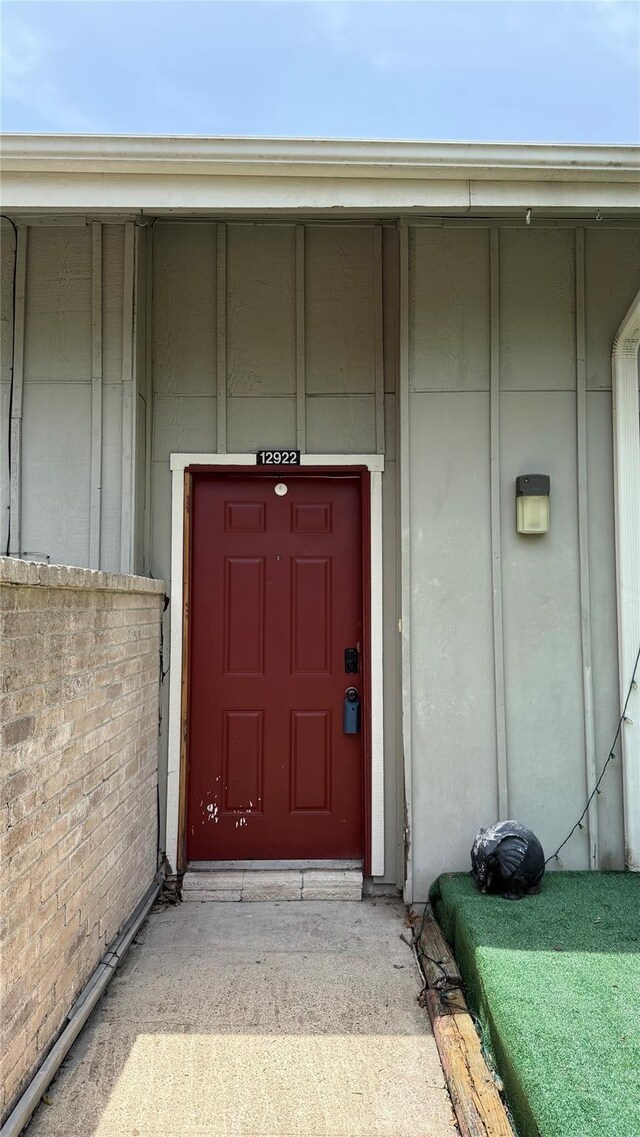 12922 Wirevine Ln, Houston, TX 77072 - view of exterior entry