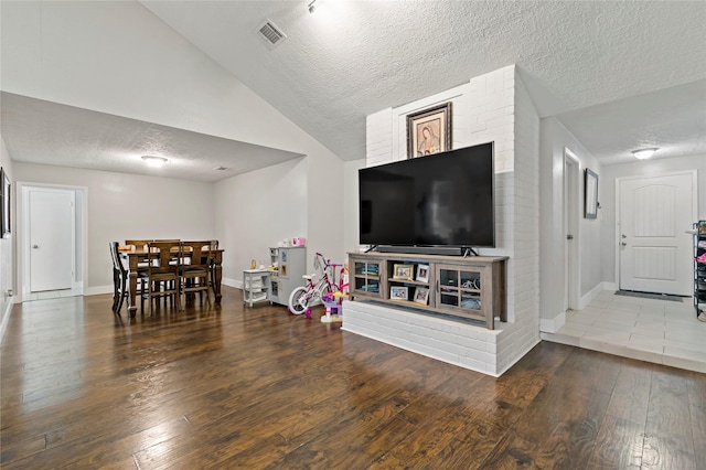 1910 E Navaho Trl, Katy, TX 77449 - photo 4