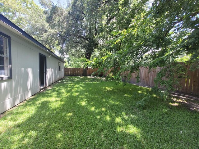 2106 N Galveston Ave, Pearland, TX 77581 - photo 33