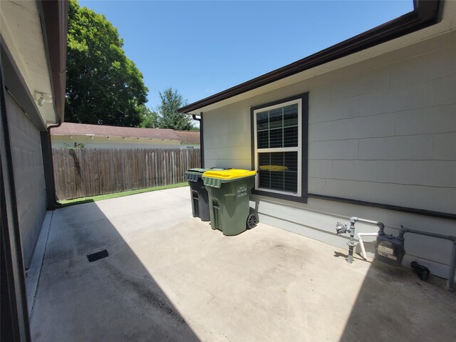2106 N Galveston Ave, Pearland, TX 77581 - photo 35