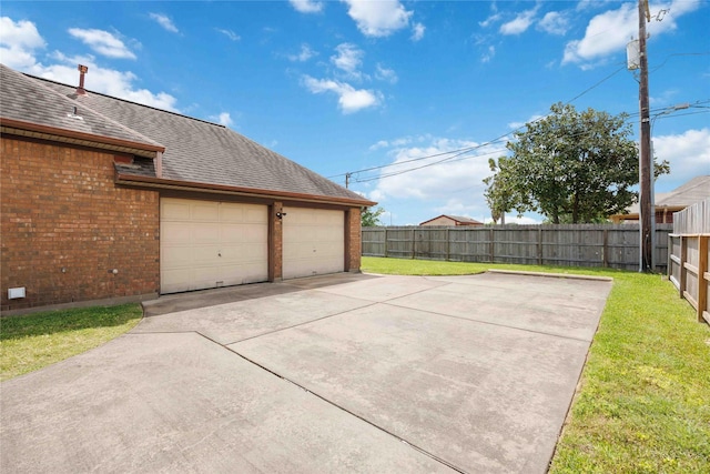 2701 11th St N, Texas City, TX 77590 - garage featuring driveway